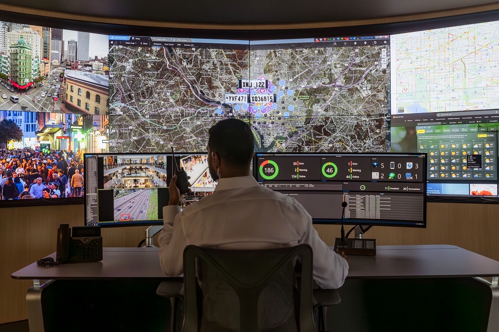 نظم آفرینان بیدار - نگهبانی